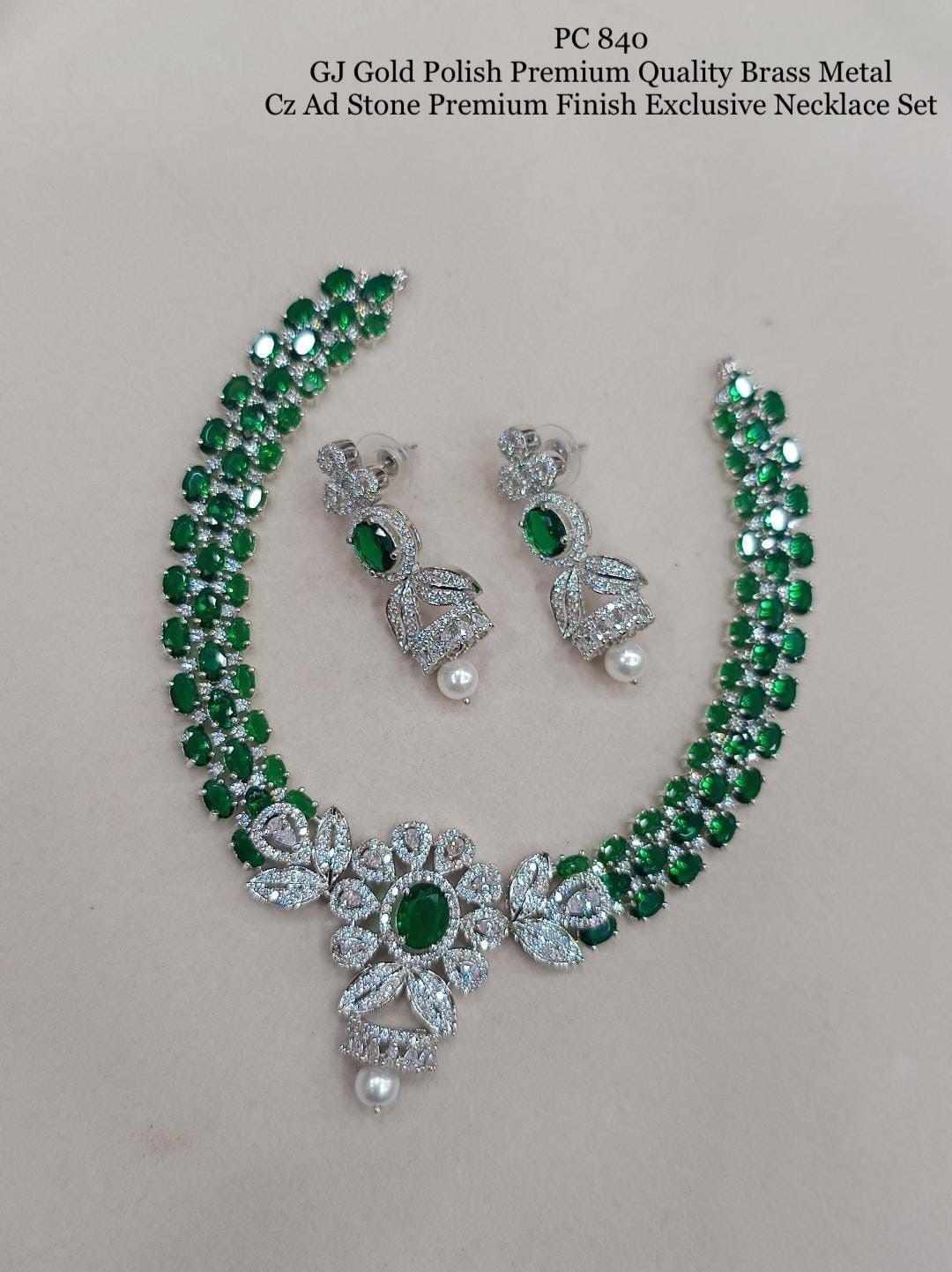 Gj Gold Polished Diamond Necklace Set